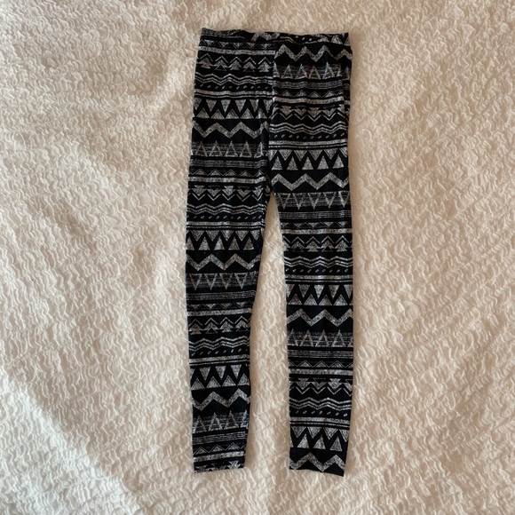 Forever 21 patterned leggings - Picture 1 of 2